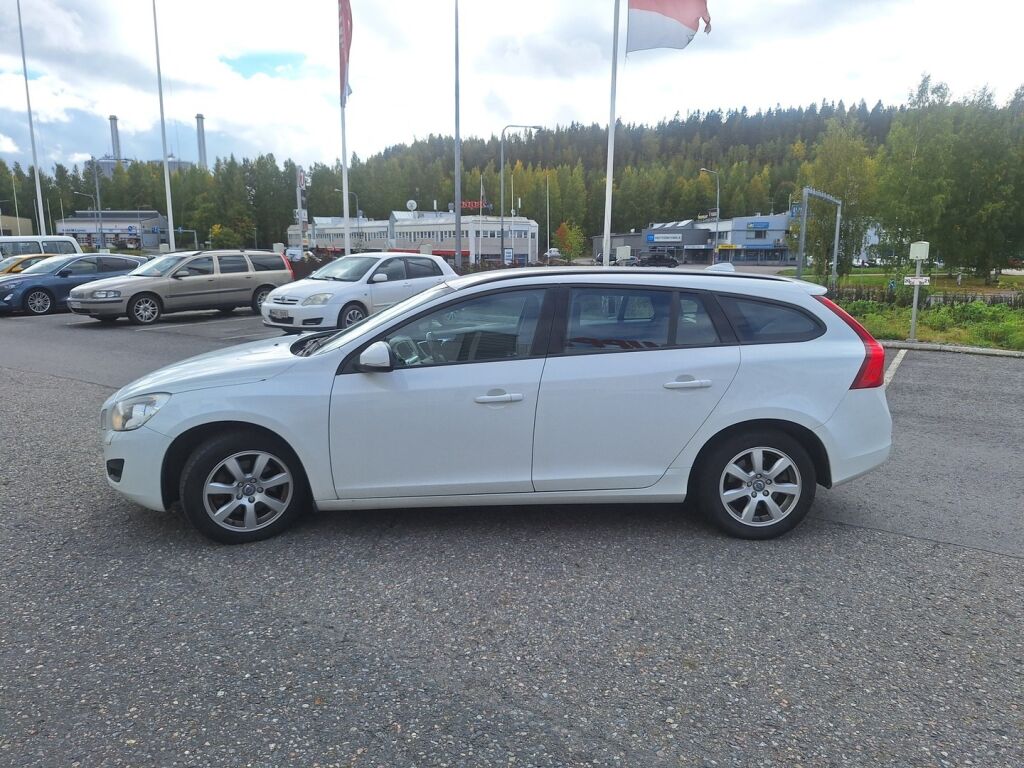 Volvo V60 2013 Valkoinen