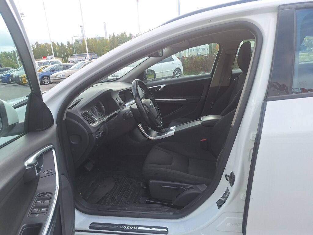 Volvo V60 2013 Valkoinen