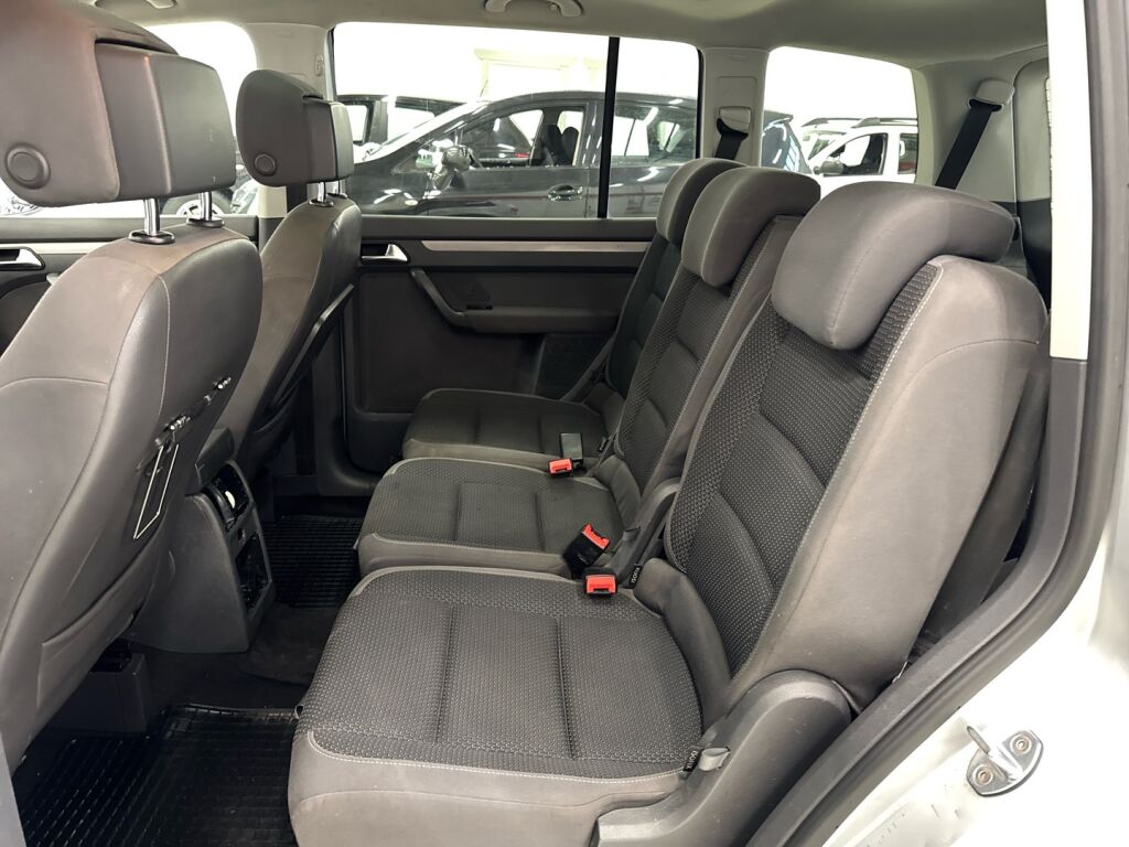 Volkswagen Touran 2013 Harmaa