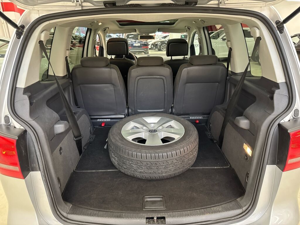 Volkswagen Touran 2013 Harmaa