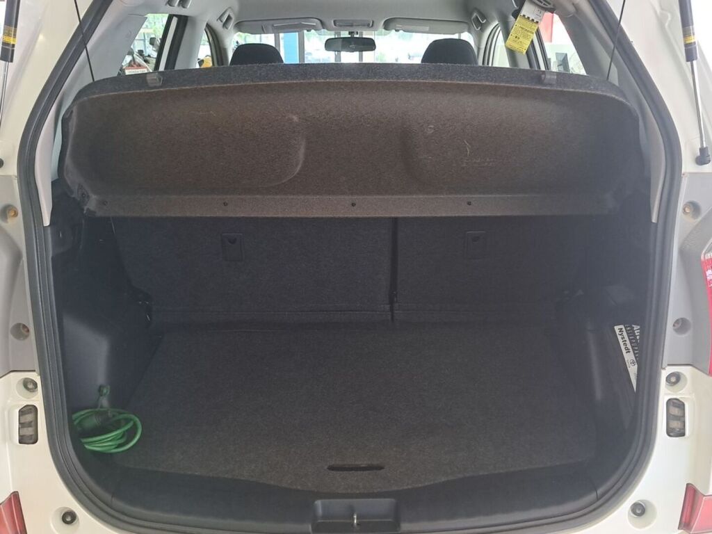Toyota Verso-S 2013 Valkoinen