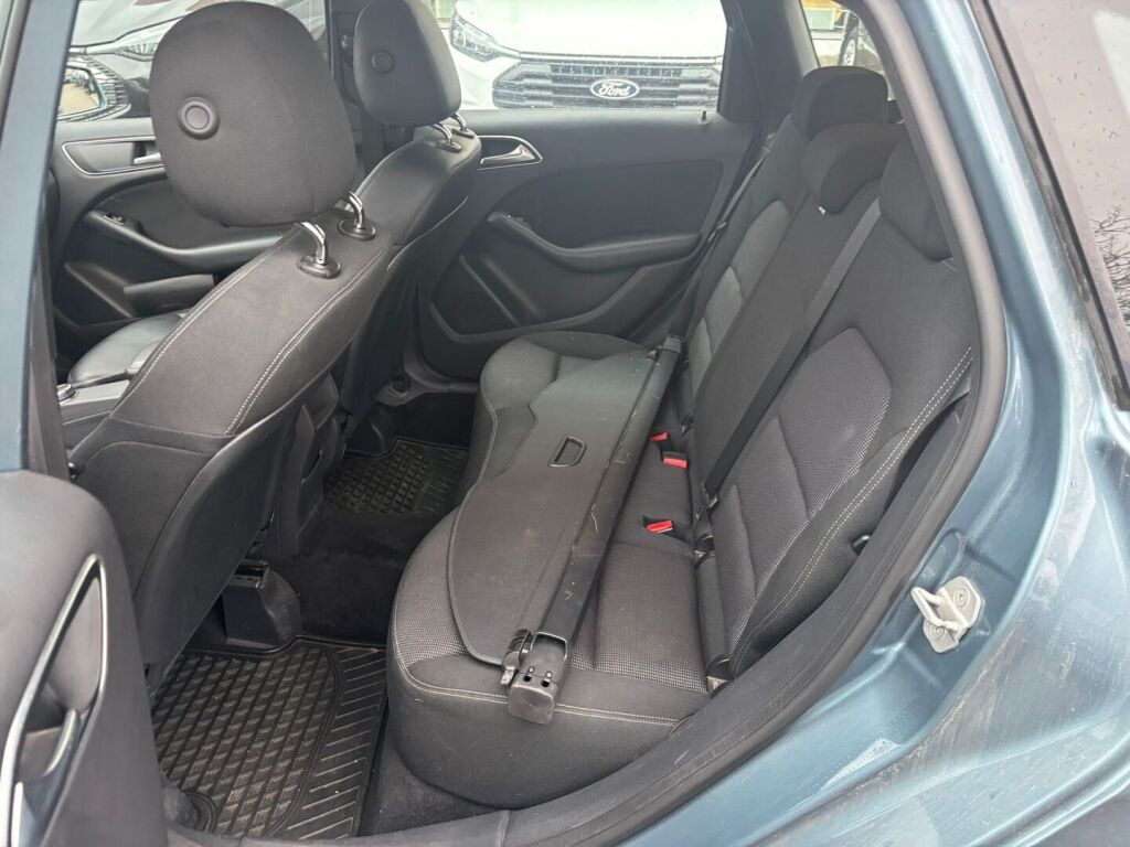 Mercedes-Benz B 2012 Sininen