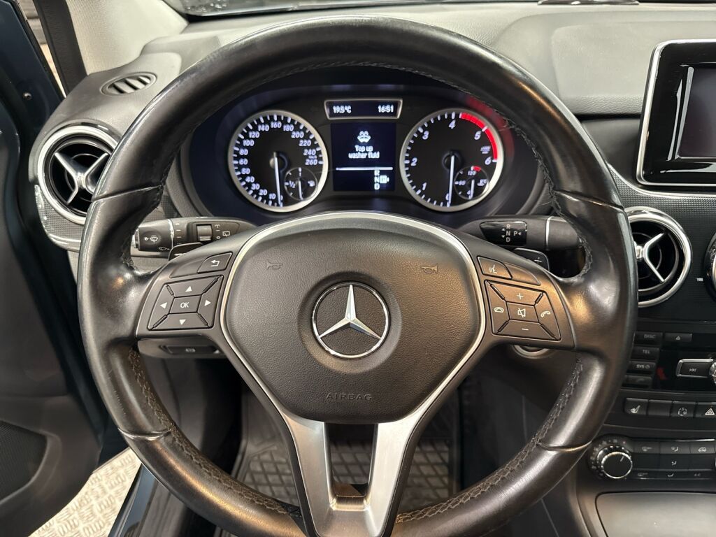 Mercedes-Benz B 2012 Sininen