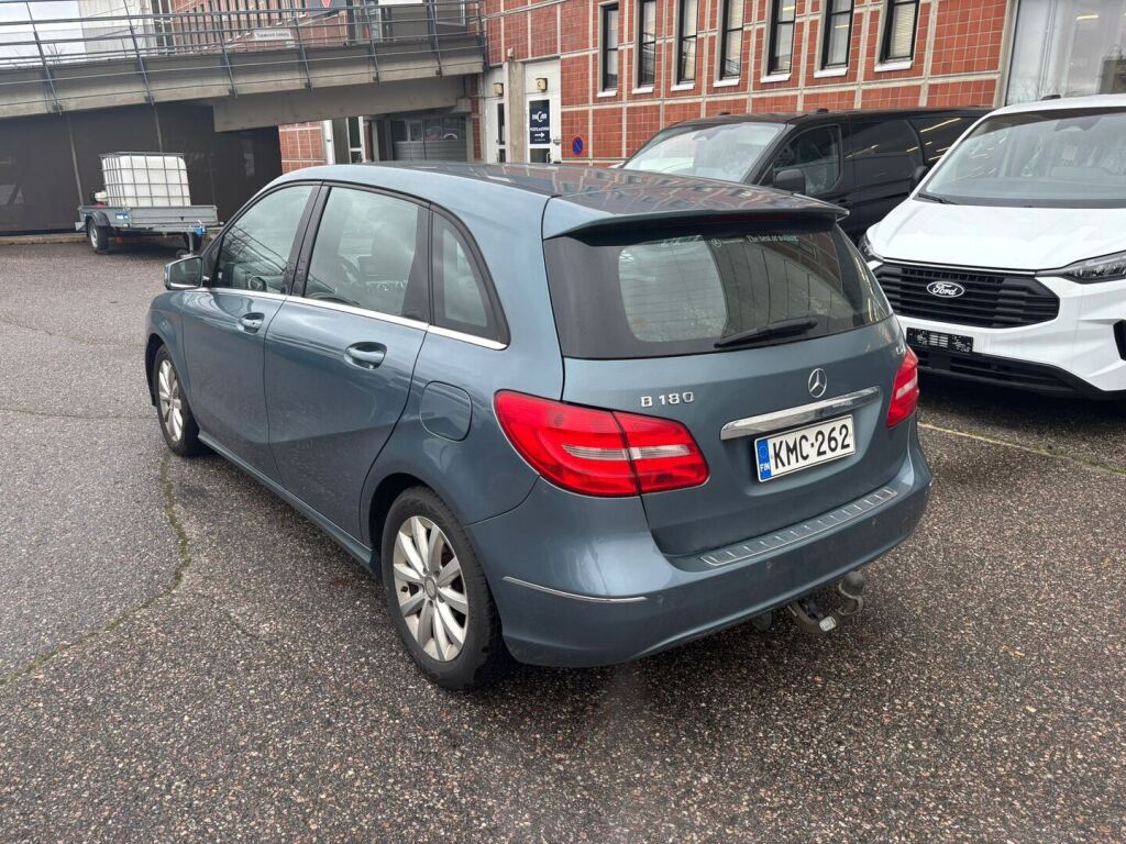 Mercedes-Benz B 2012 Sininen