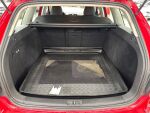 Volkswagen Golf 2012 Punainen