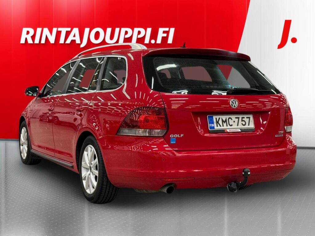 Volkswagen Golf 2012 Punainen