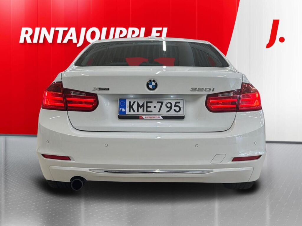 BMW 320 2012 Valkoinen