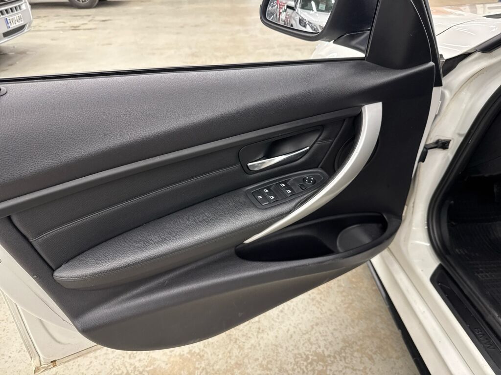 BMW 316 2013 Valkoinen