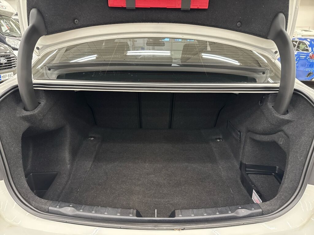 BMW 316 2013 Valkoinen