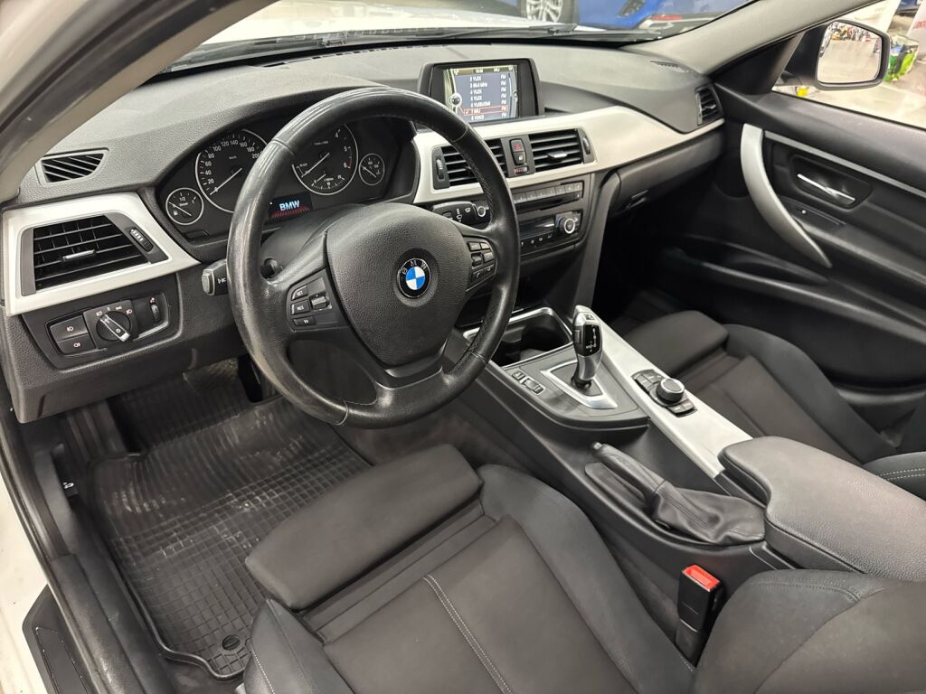 BMW 316 2013 Valkoinen