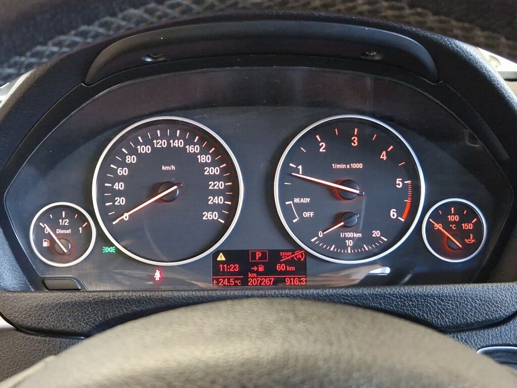 BMW 316 2013 Valkoinen