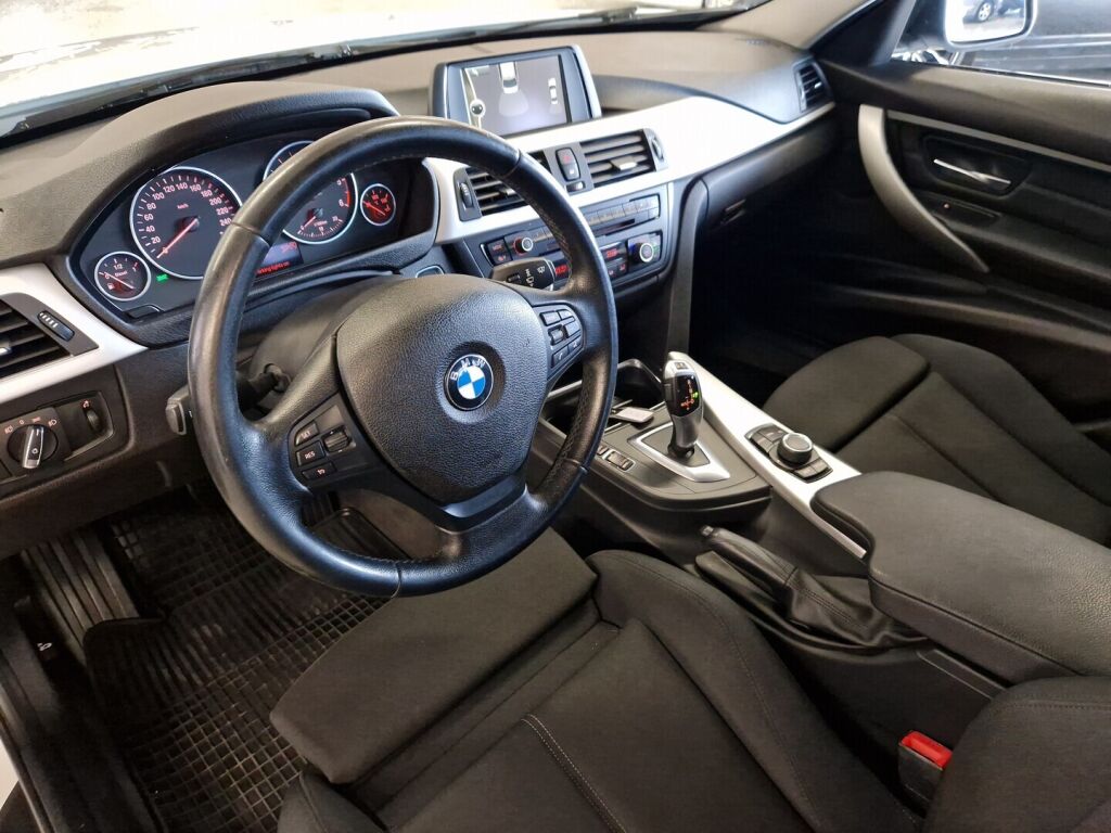 BMW 316 2013 Valkoinen