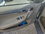 Volvo V70 2005 Harmaa