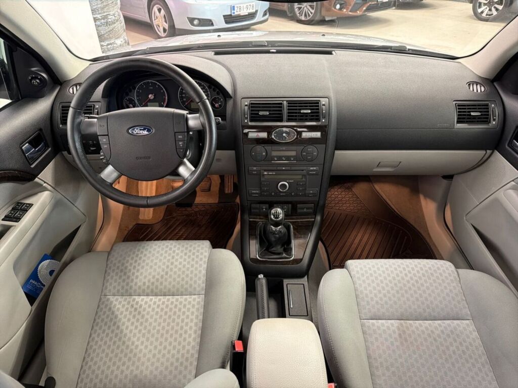 Ford Mondeo 2005 Harmaa
