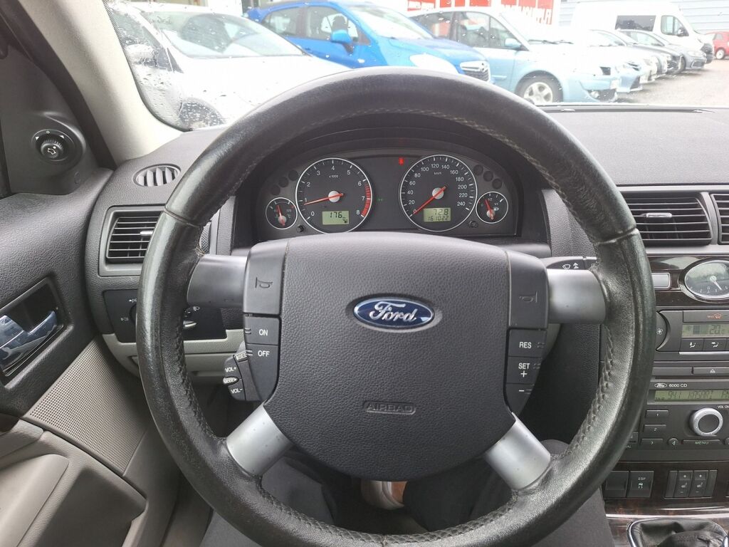 Ford Mondeo 2005 Harmaa