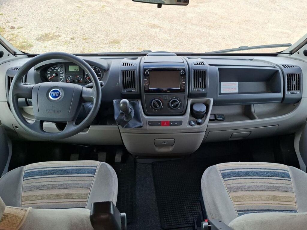 Adria Coral Plus 660 SL 2007 Valkoinen