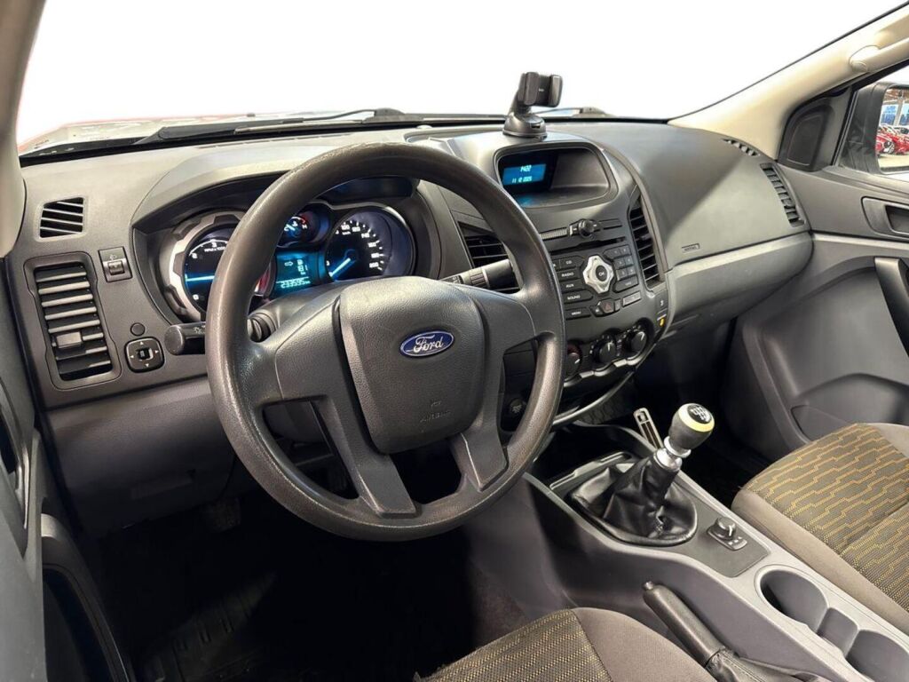 Ford Ranger 2013 Harmaa