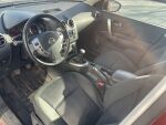 Nissan Qashqai 2012 Punainen