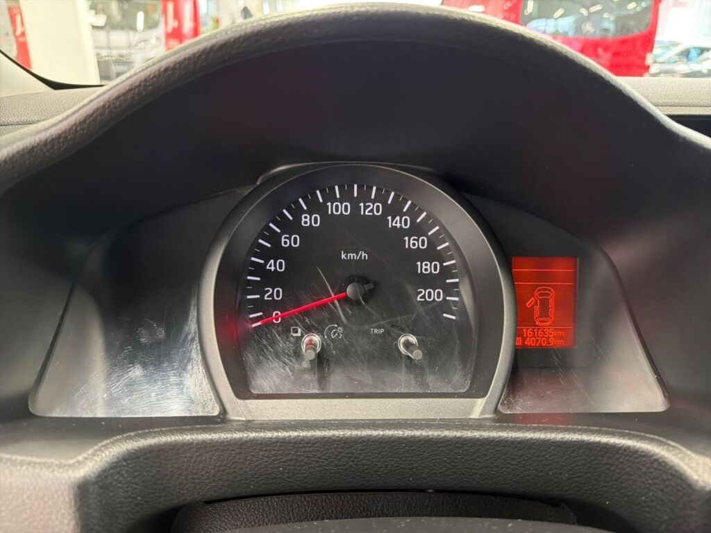 Nissan NV200 2012 Valkoinen