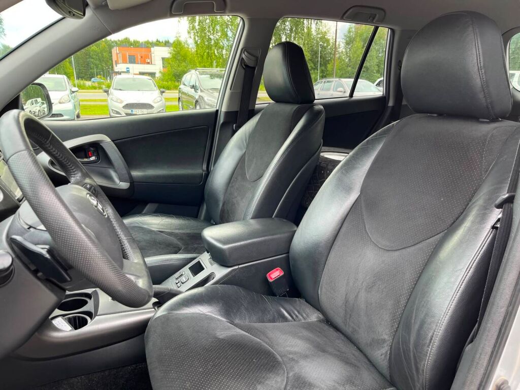 Toyota RAV4 2012 Hopea