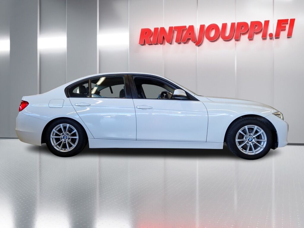 BMW 318 2012 Valkoinen