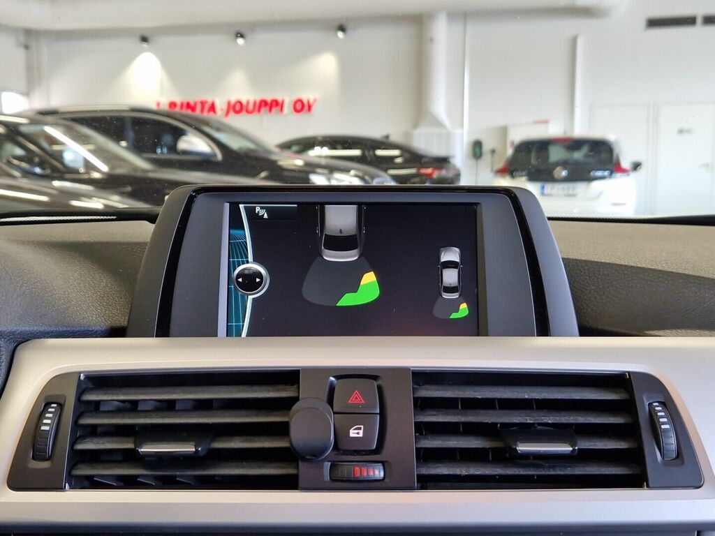 BMW 318 2012 Valkoinen