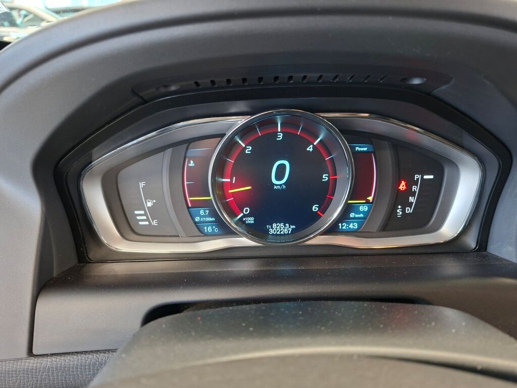 Volvo XC60 2014 Ruskea (beige)