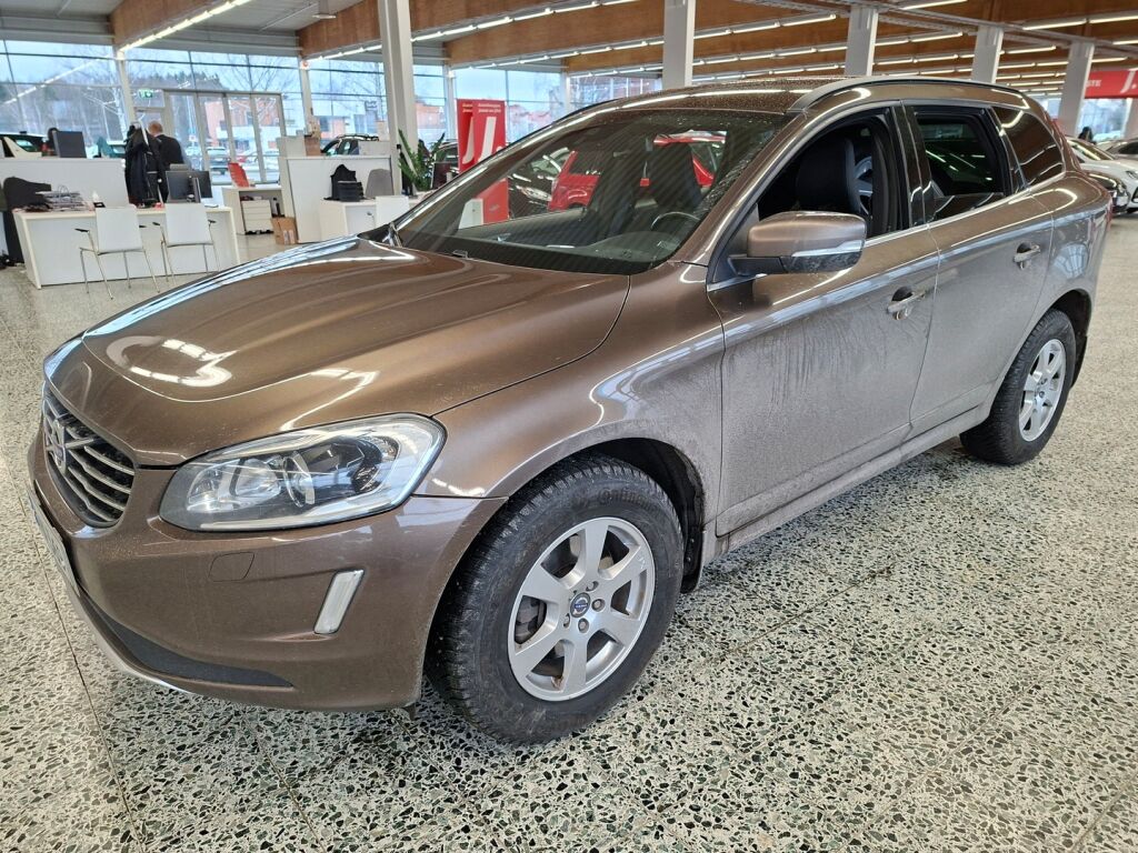 Volvo XC60 2014 Ruskea (beige)
