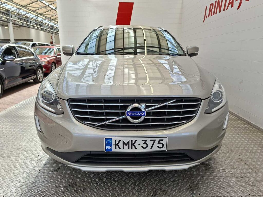 Volvo XC60 2013 Ruskea (beige)