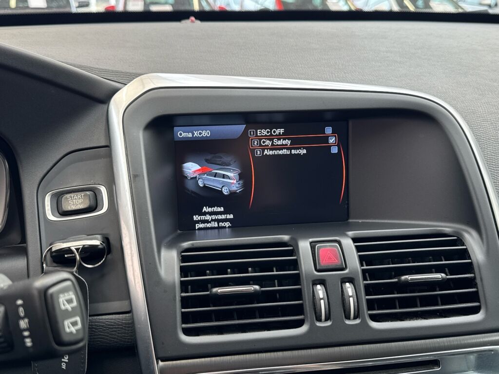 Volvo XC60 2014 Ruskea (beige)