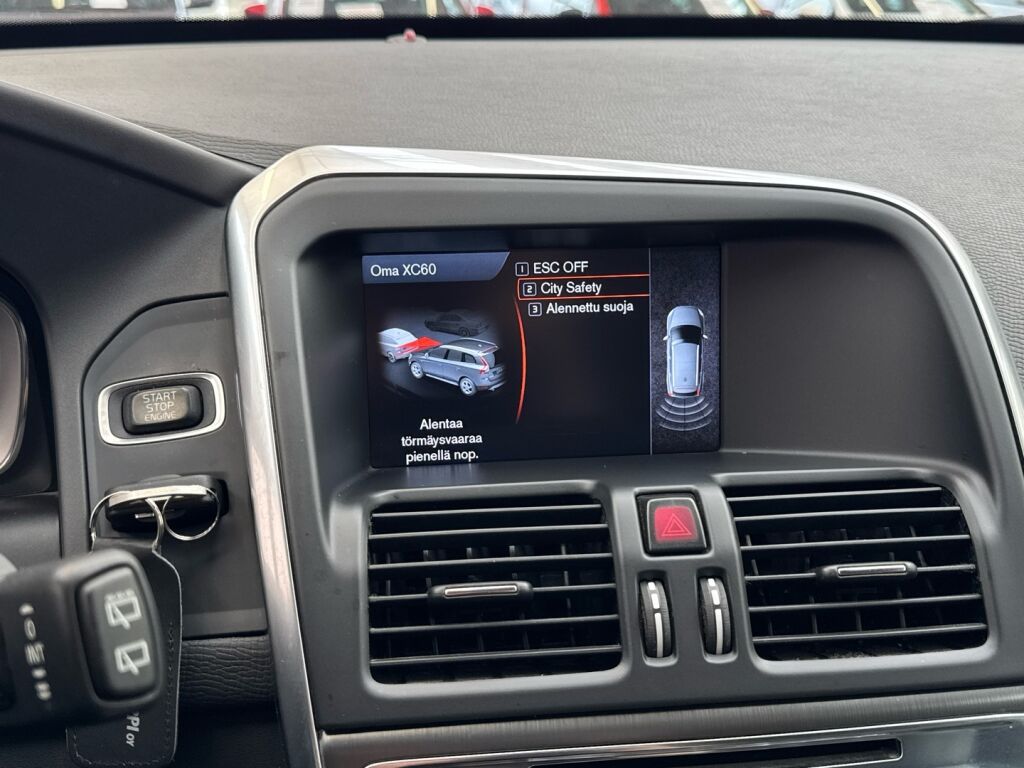 Volvo XC60 2014 Ruskea (beige)