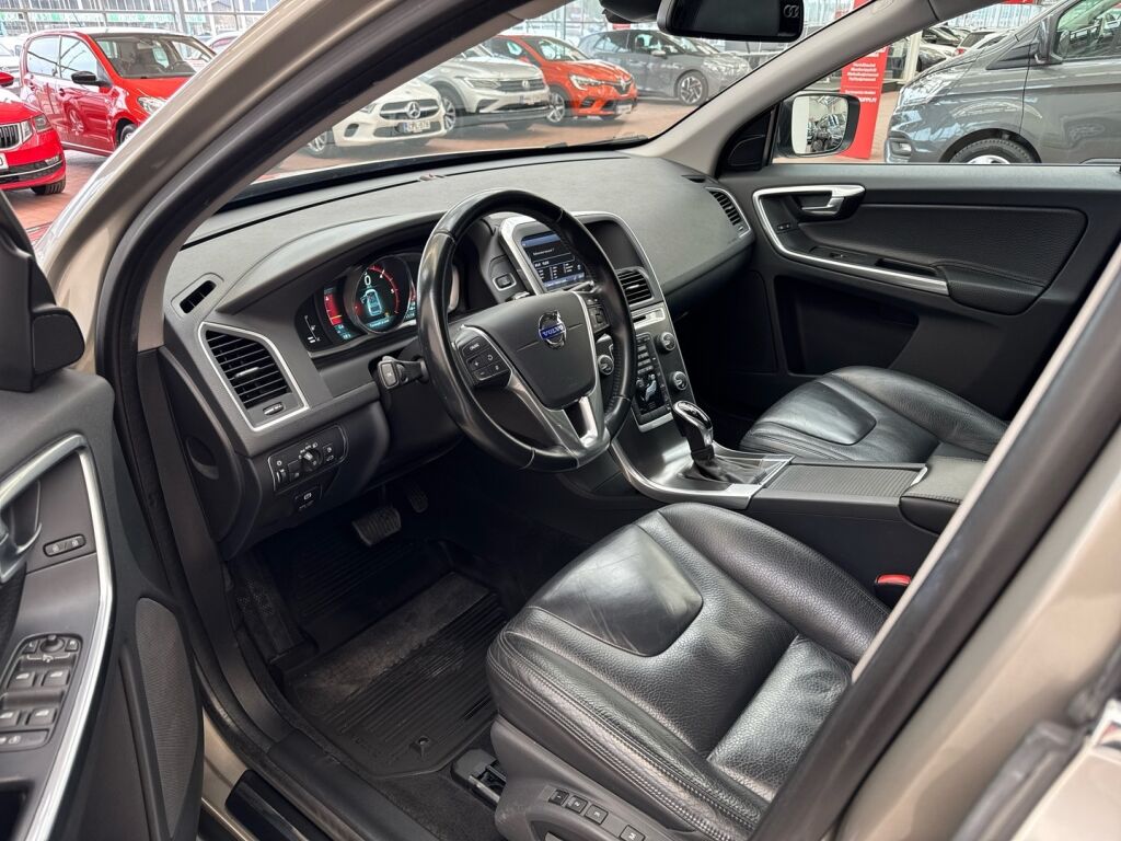 Volvo XC60 2014 Ruskea (beige)