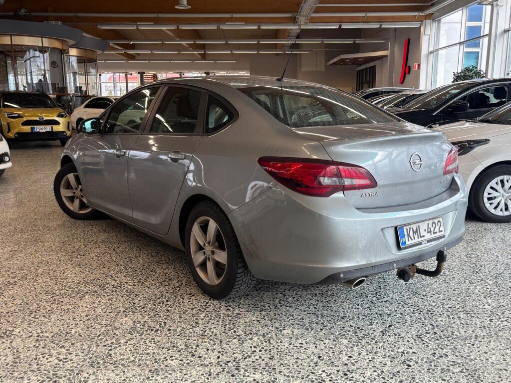 Opel Astra 2014 Harmaa