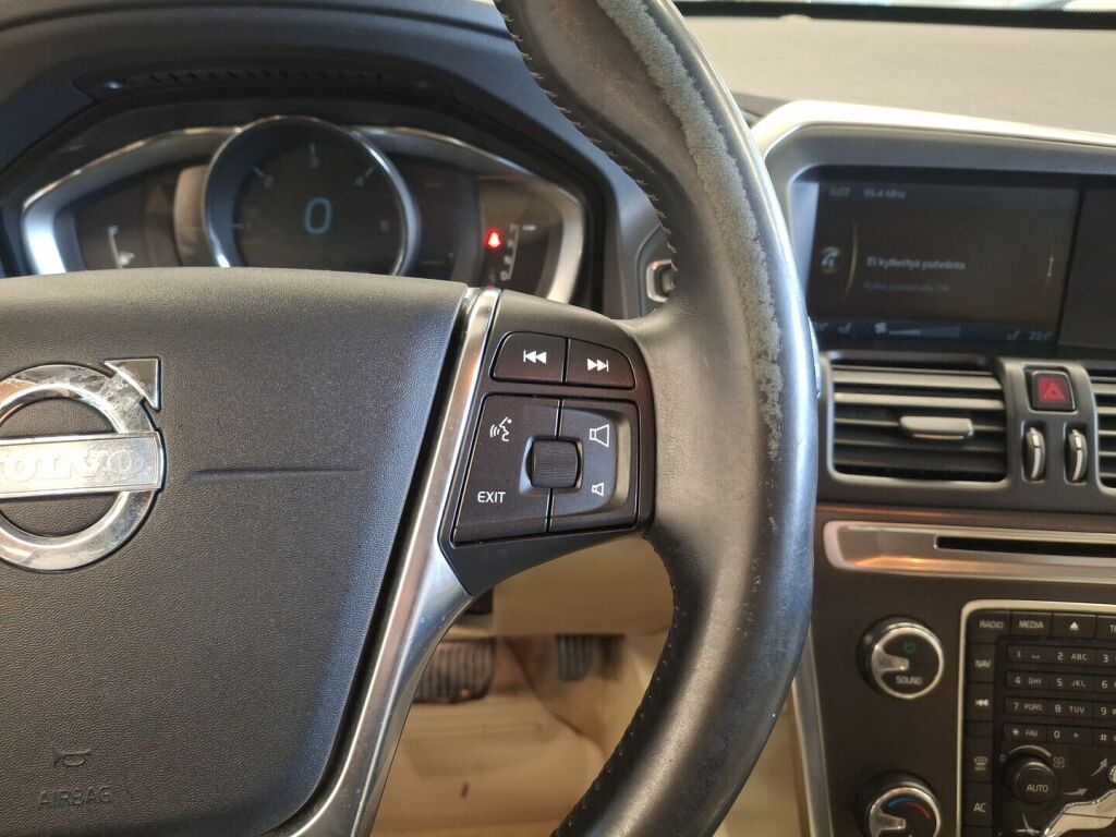 Volvo XC60 2014 Musta