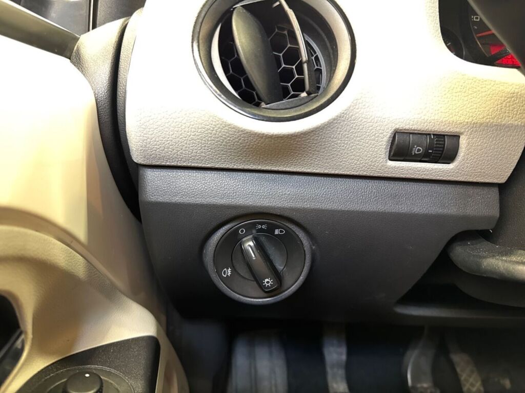 Seat Mii 2014 Valkoinen