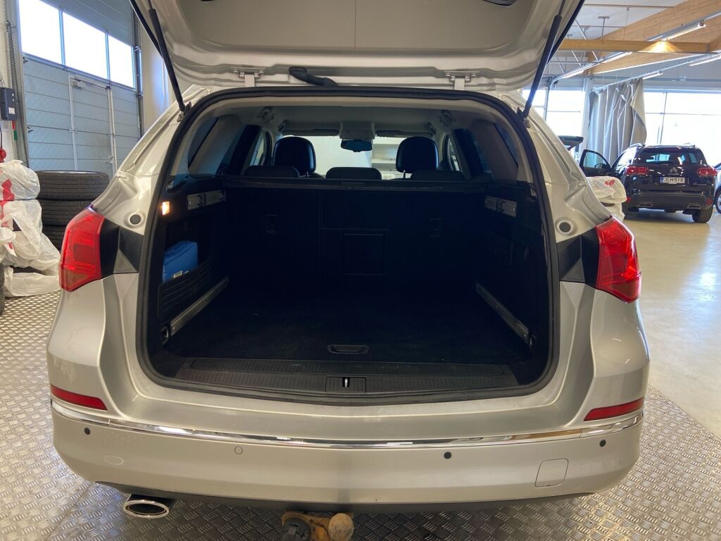 Opel Astra 2013 Hopea
