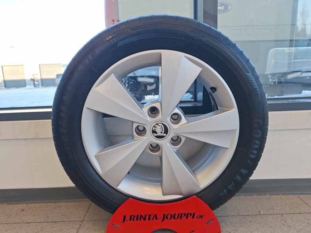 Skoda Octavia 2013 Ruskea (beige)