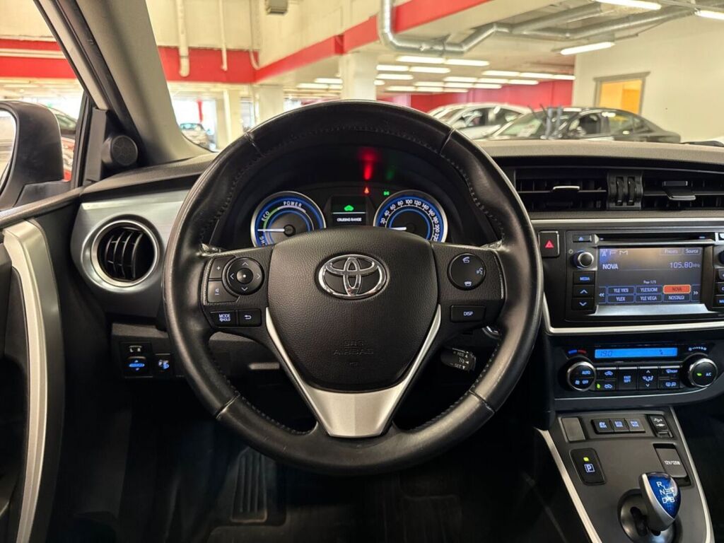 Toyota Auris 2014 Valkoinen