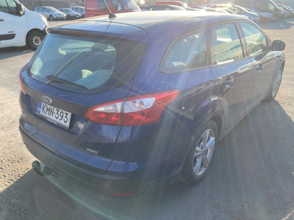 Ford Focus 2014 Metallinhohto Sininen