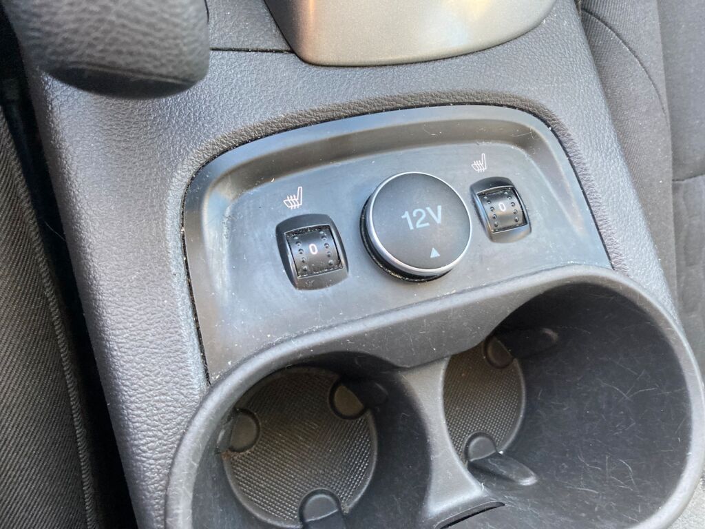 Ford Focus 2014 Metallinhohto Sininen