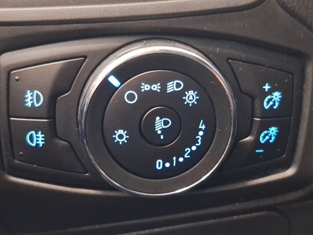 Ford Focus 2014 Harmaa