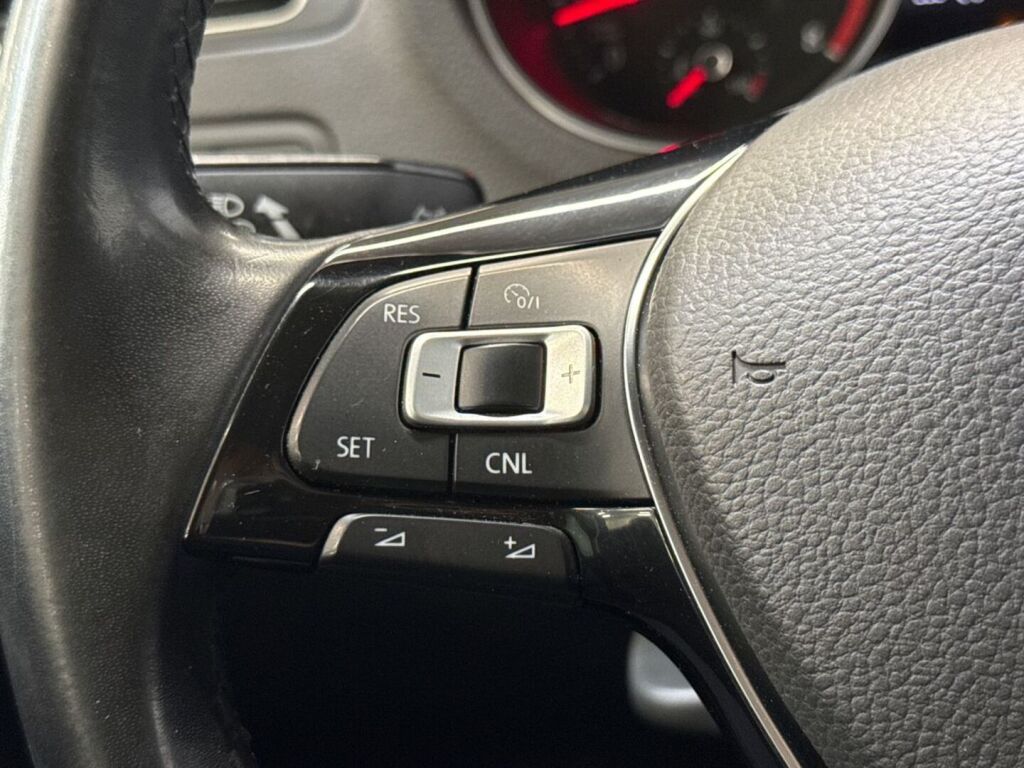 Volkswagen Polo 2014 Sininen