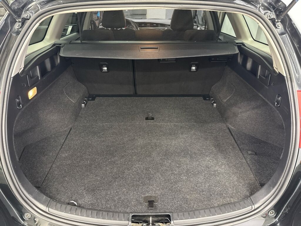 Toyota Auris 2014 Musta