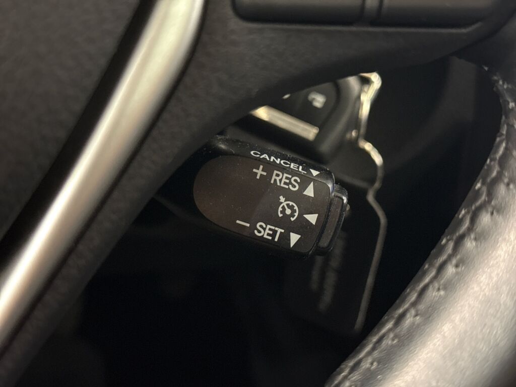 Toyota Auris 2014 Musta