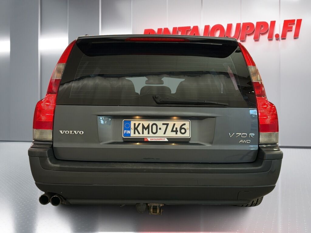 Volvo V70 2004 Harmaa