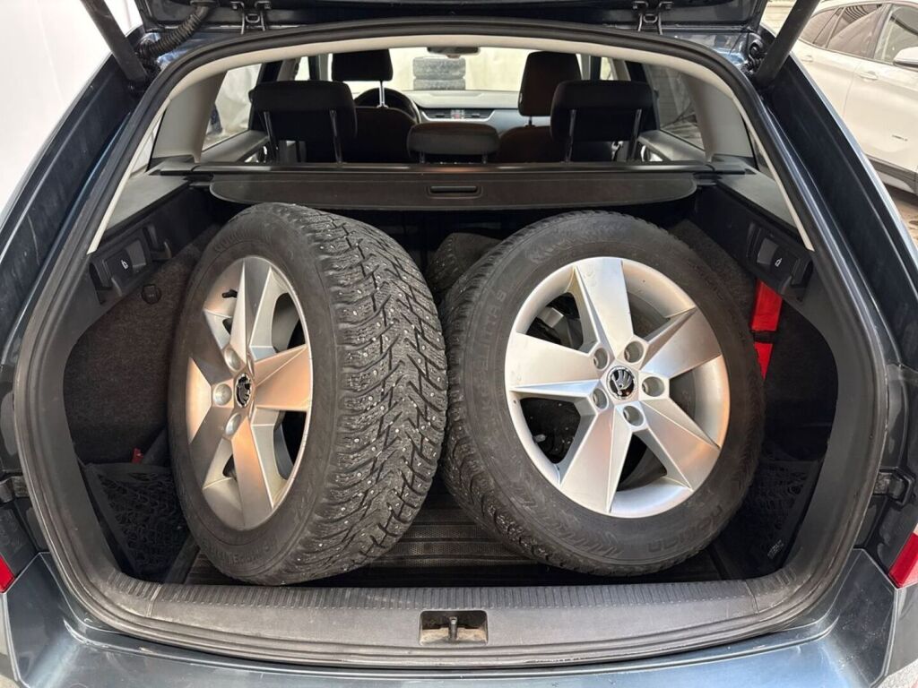 Skoda Octavia 2014 Hopea