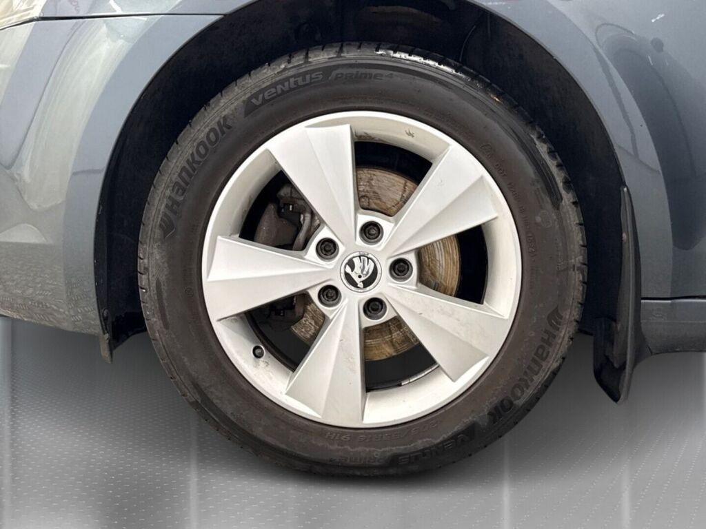 Skoda Octavia 2014 Hopea