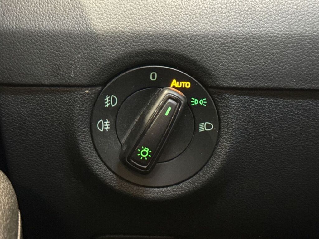Skoda Octavia 2014 Hopea