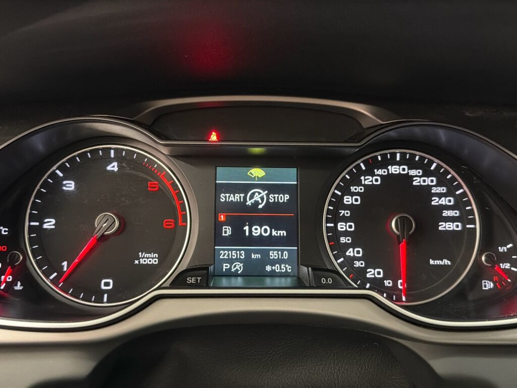 Audi A4 2014 Valkoinen