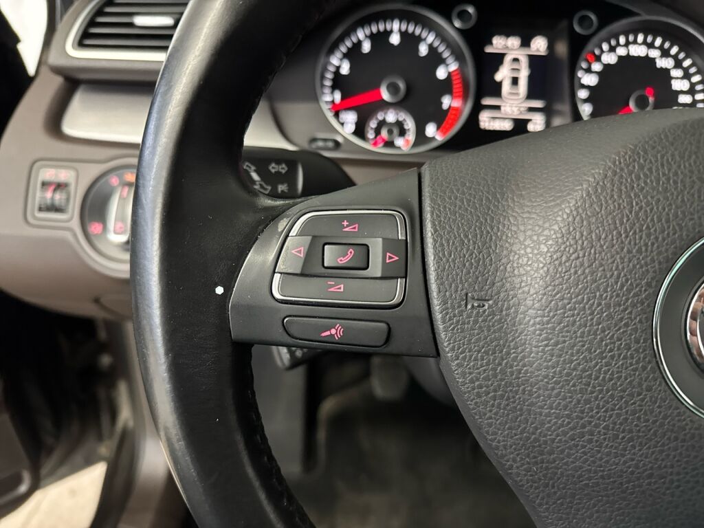 Volkswagen Passat 2014 Ruskea (beige)